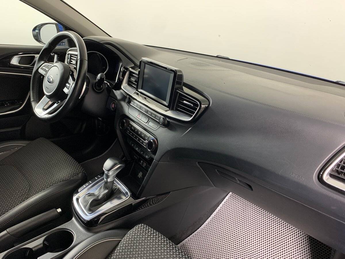 Купить Kia Ceed с пробегом. Фото: #12