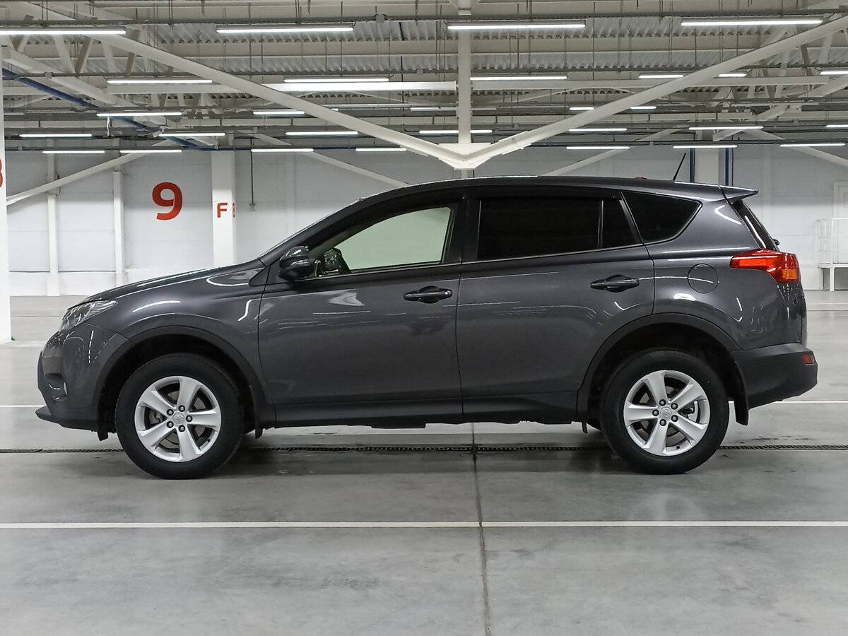 Купить Toyota RAV4 с пробегом. Фото: #7