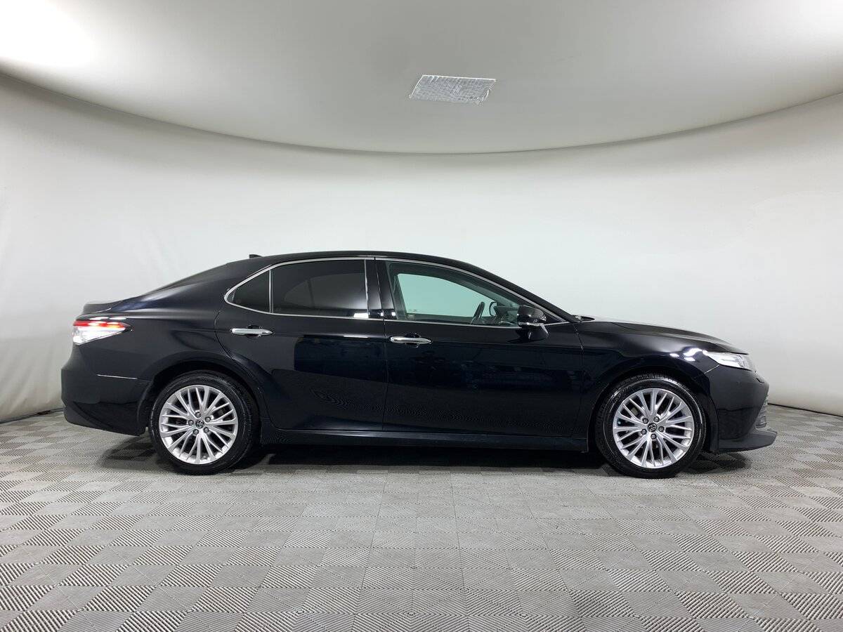 Купить Toyota Camry с пробегом. Фото: #3