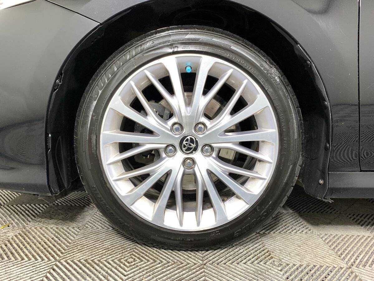 Купить Toyota Camry с пробегом. Фото: #8