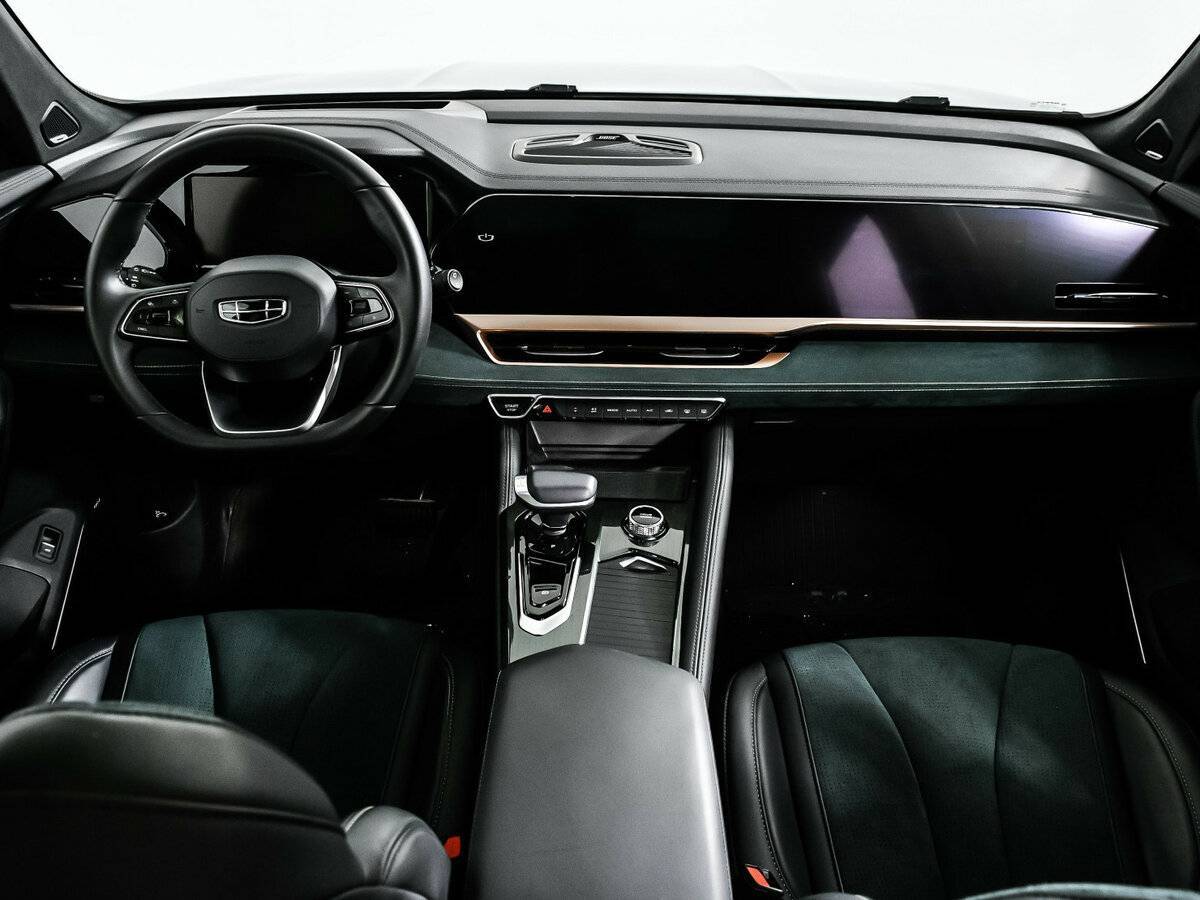 Купить Geely Monjaro с пробегом. Фото: #10