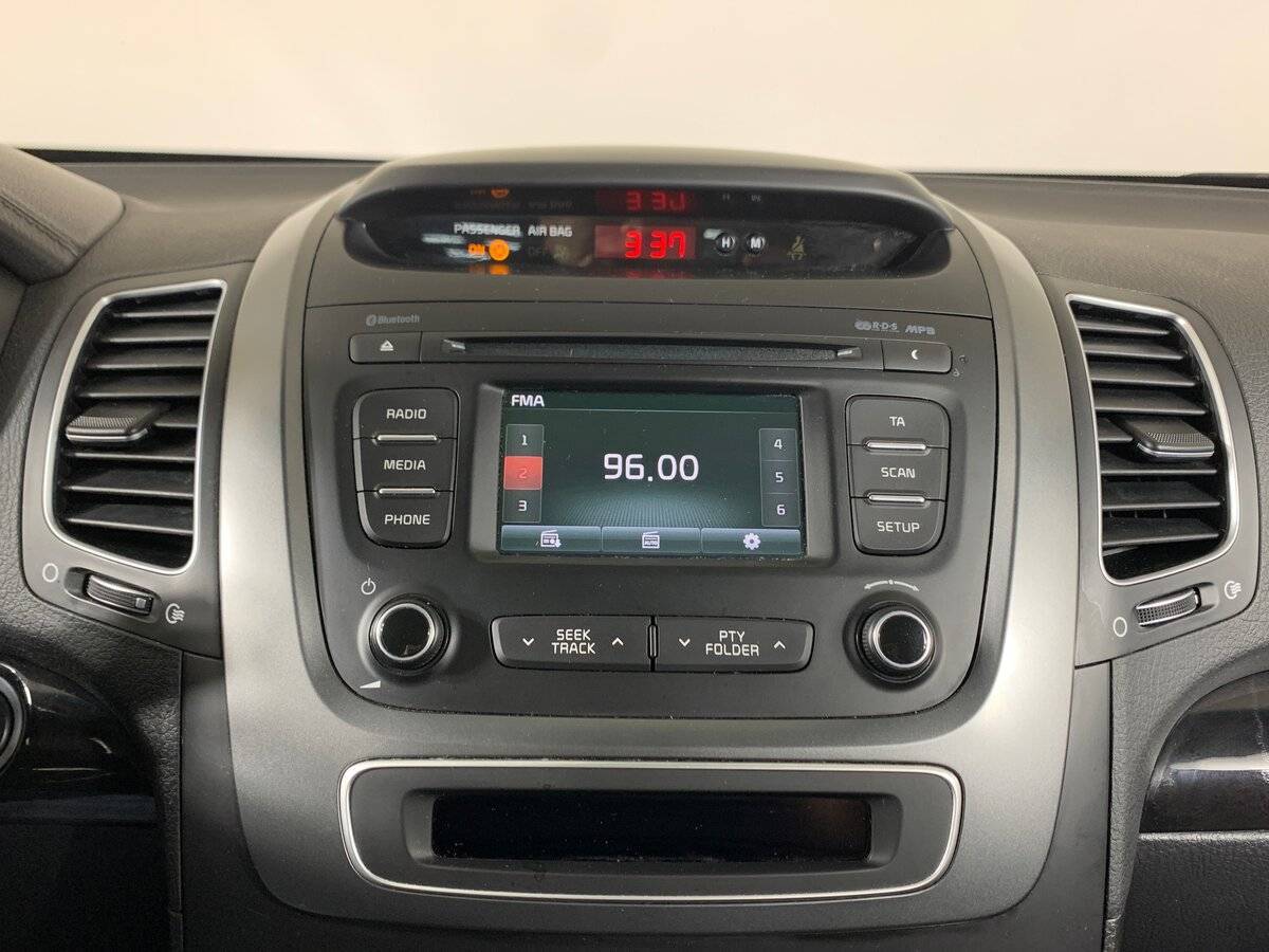 Купить Kia Sorento с пробегом. Фото: #14