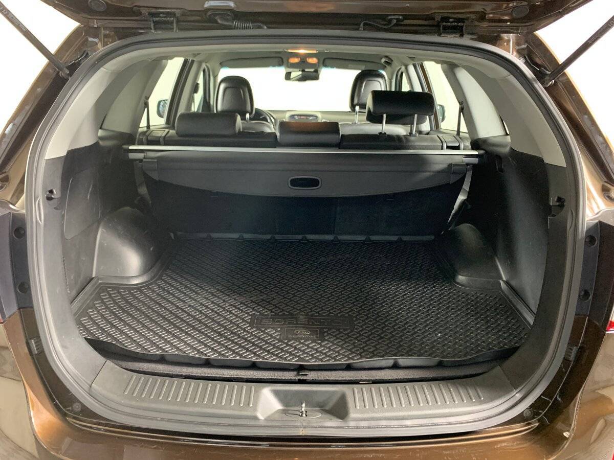 Купить Kia Sorento с пробегом. Фото: #18