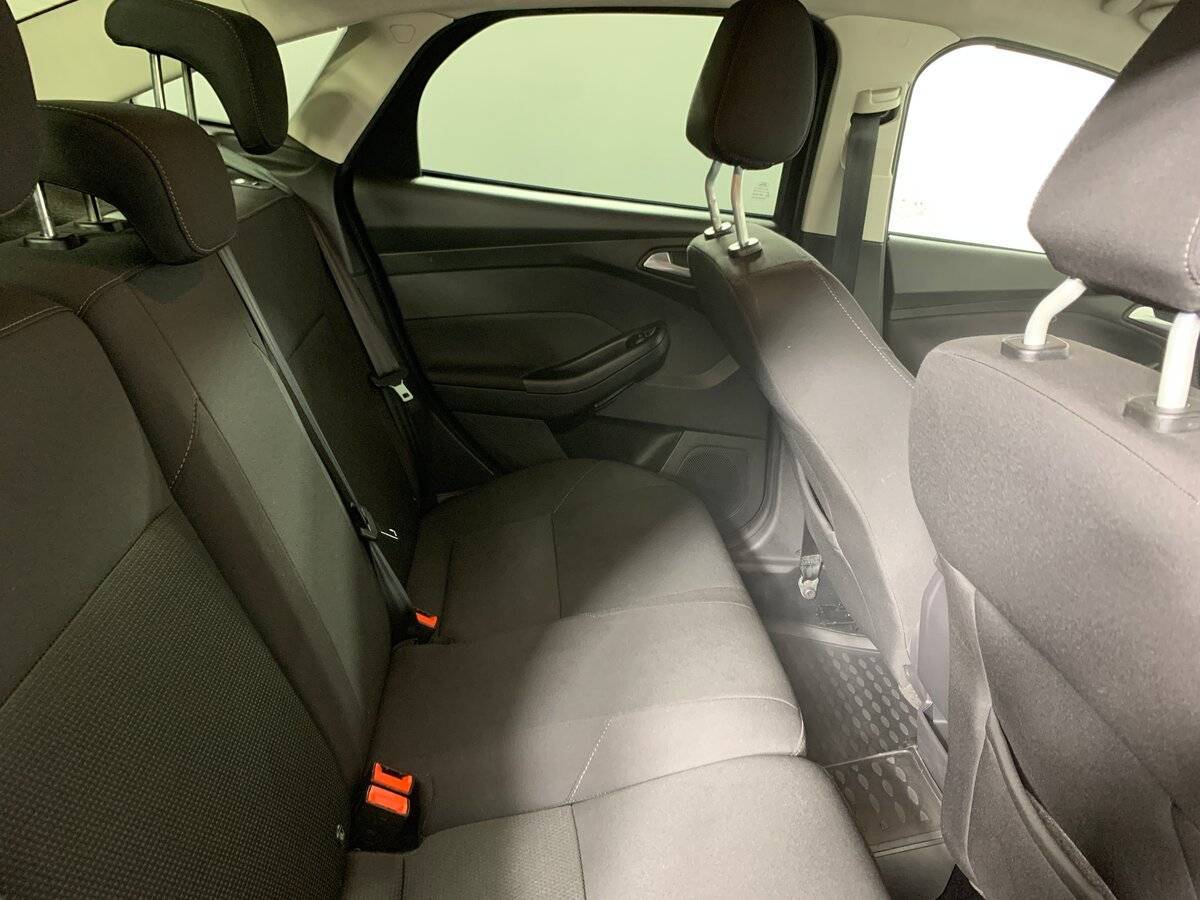 Купить Ford Focus с пробегом. Фото: #16