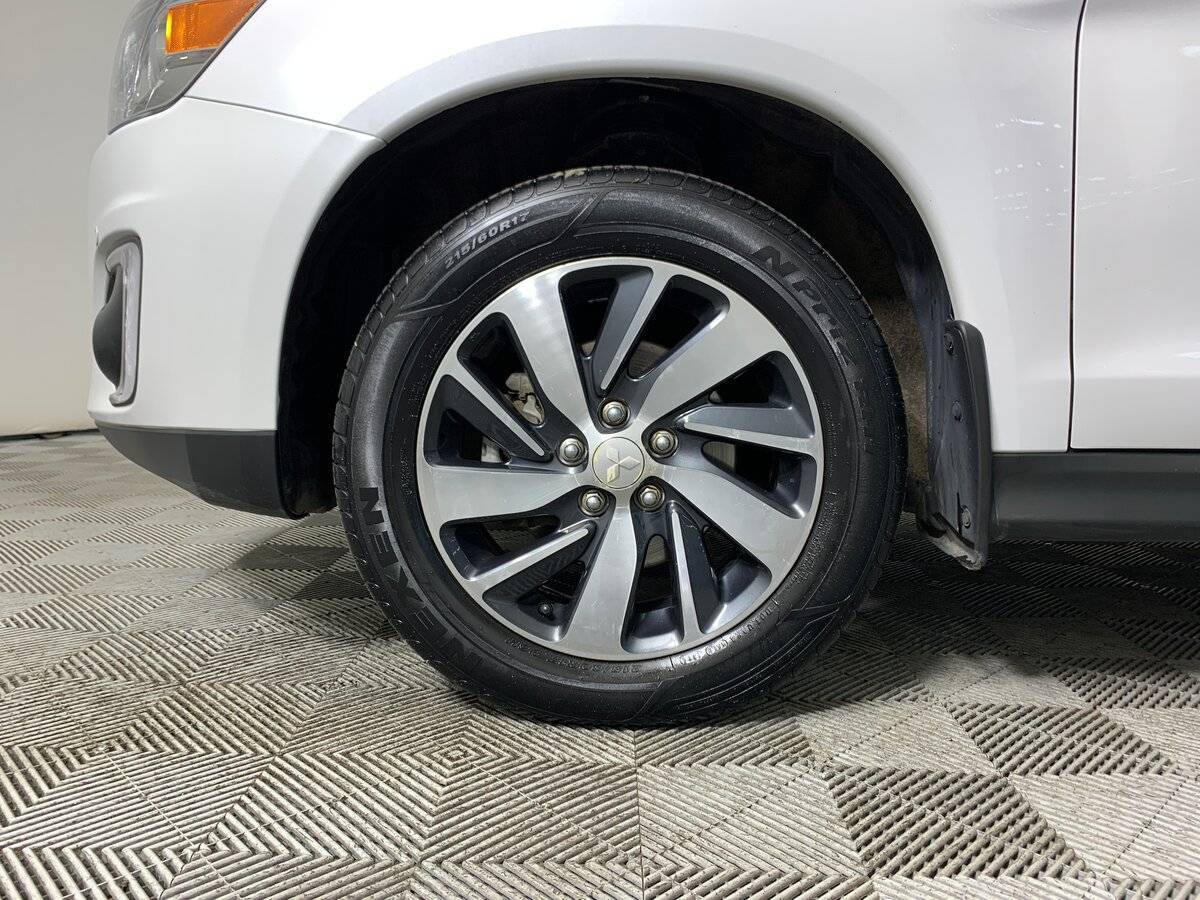 Купить Mitsubishi ASX с пробегом. Фото: #8