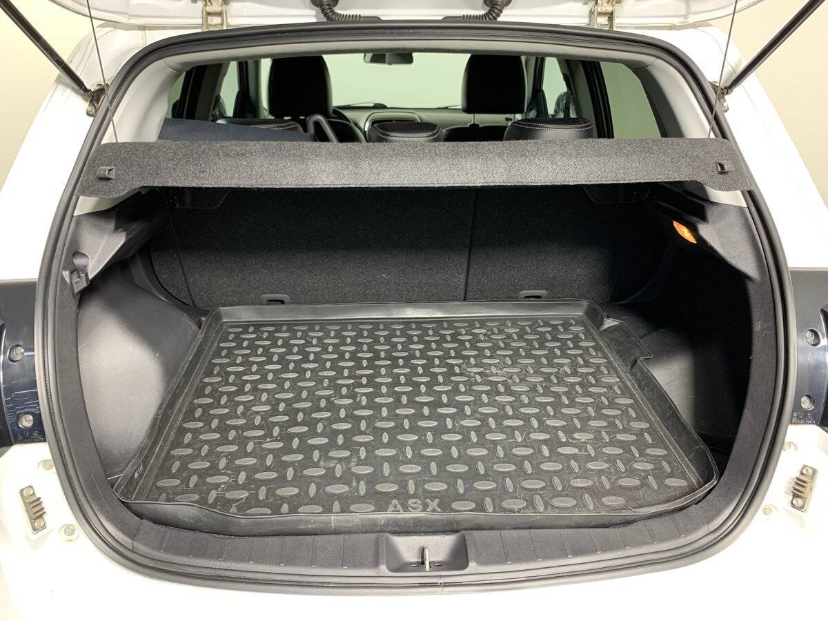 Купить Mitsubishi ASX с пробегом. Фото: #18