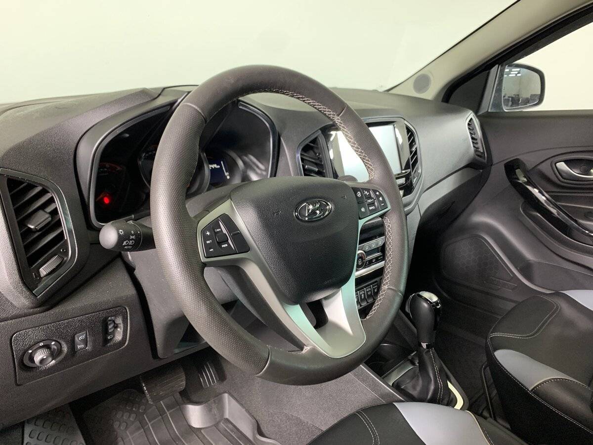 Купить Lada (ВАЗ) XRAY с пробегом. Фото: #10