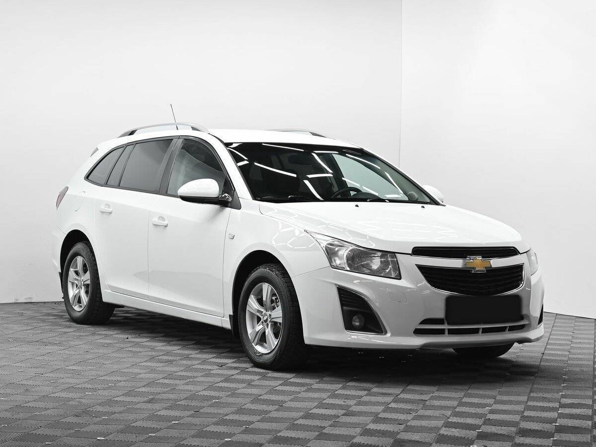 Купить Chevrolet Cruze с пробегом. Фото: #1