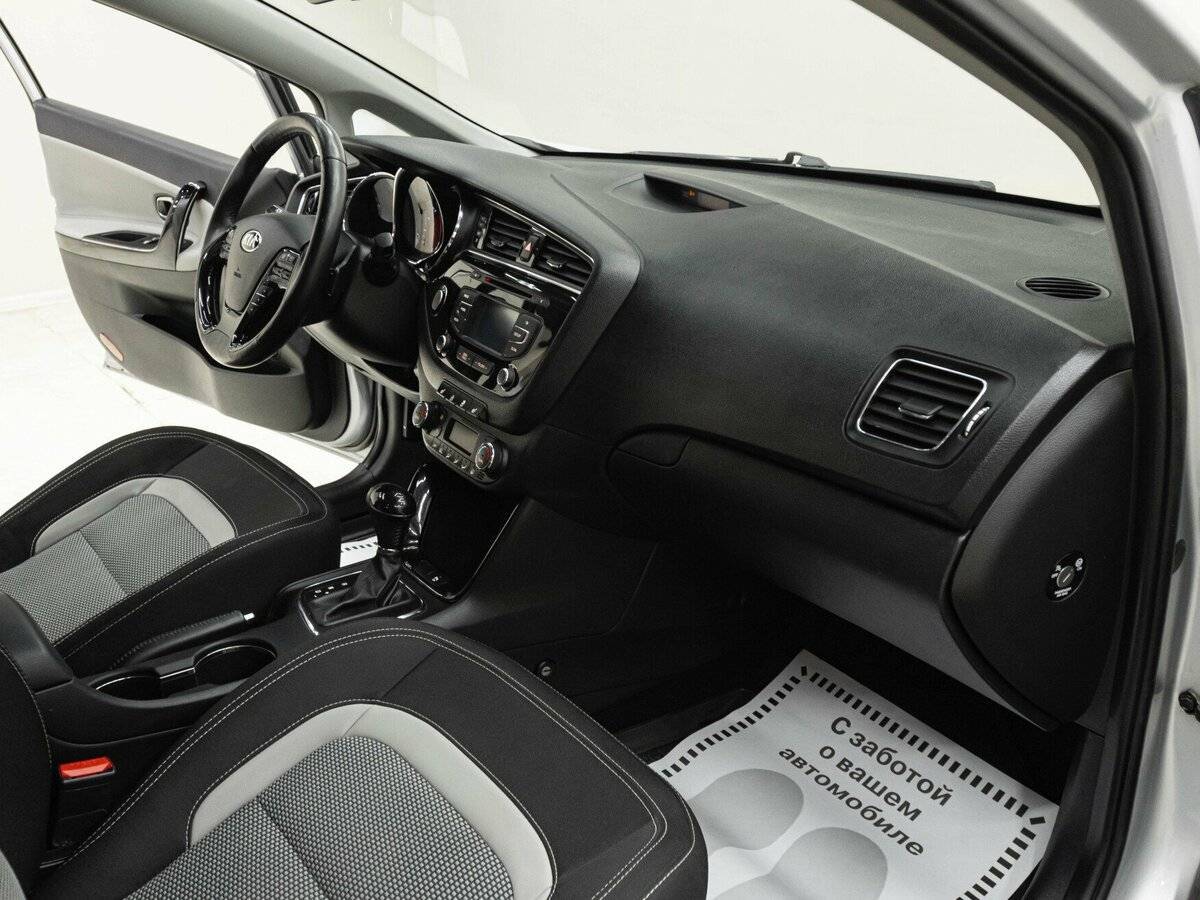 Купить Kia Ceed с пробегом. Фото: #19