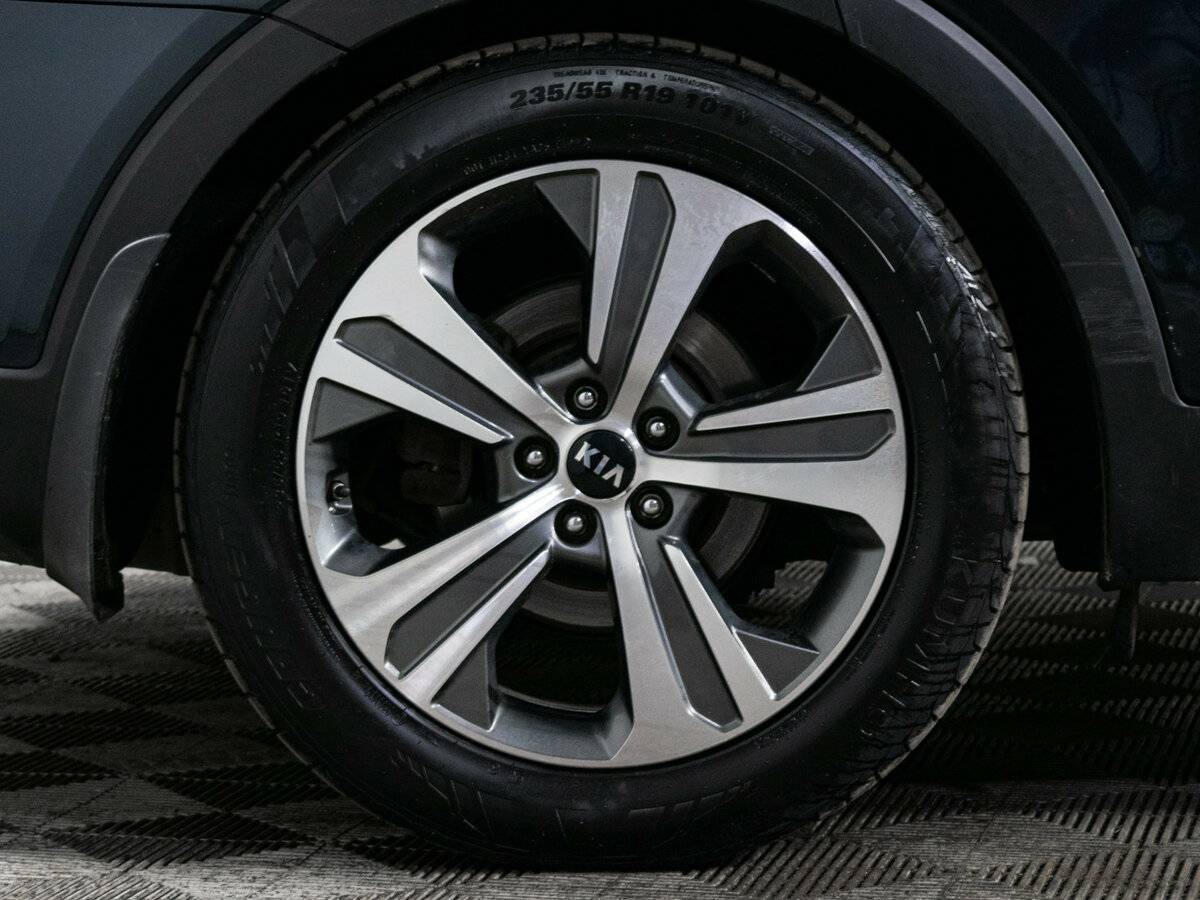 Купить Kia Sorento с пробегом. Фото: #24