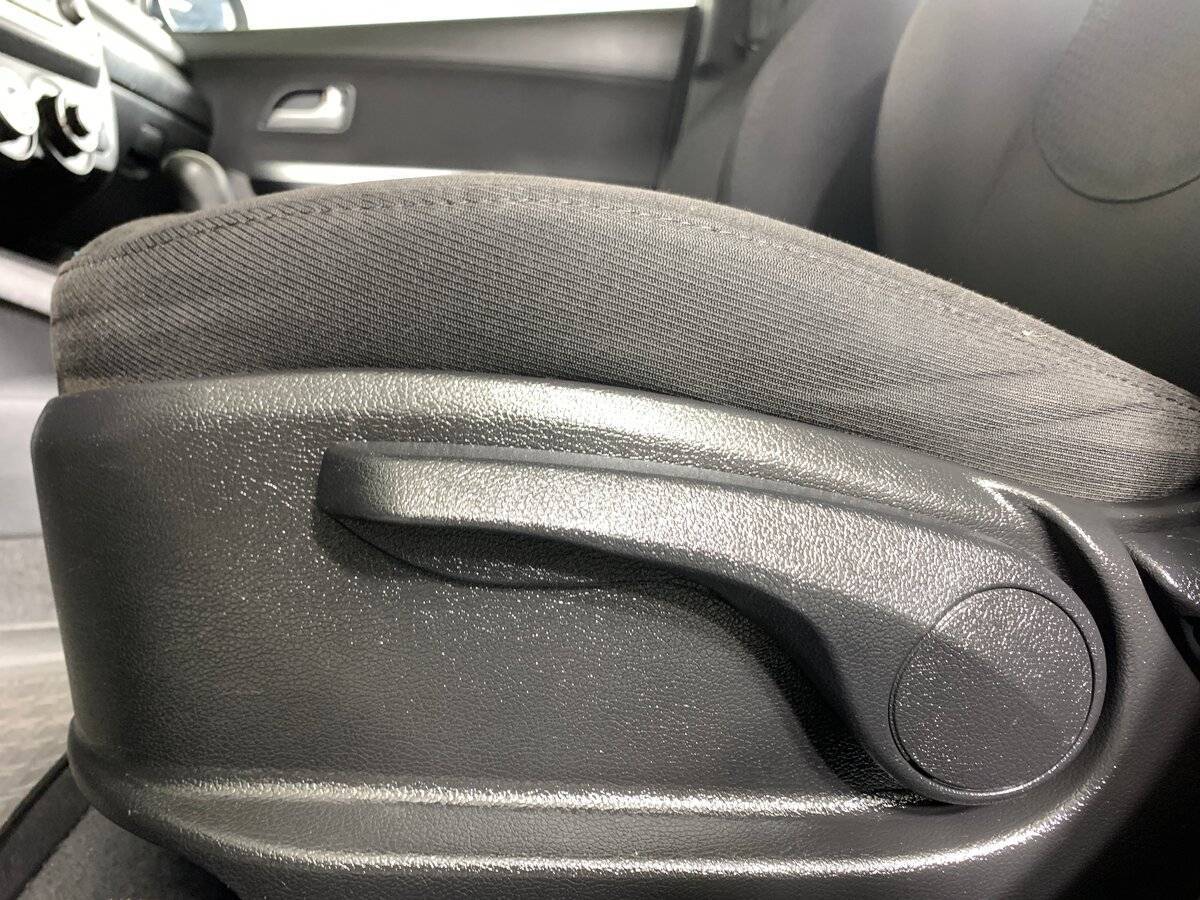 Купить Kia Rio с пробегом. Фото: #14