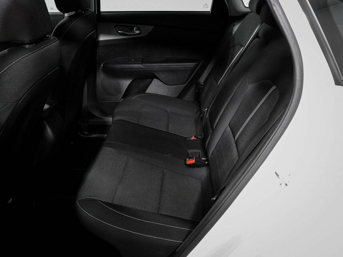 Купить Kia Cerato с пробегом. Фото: #9