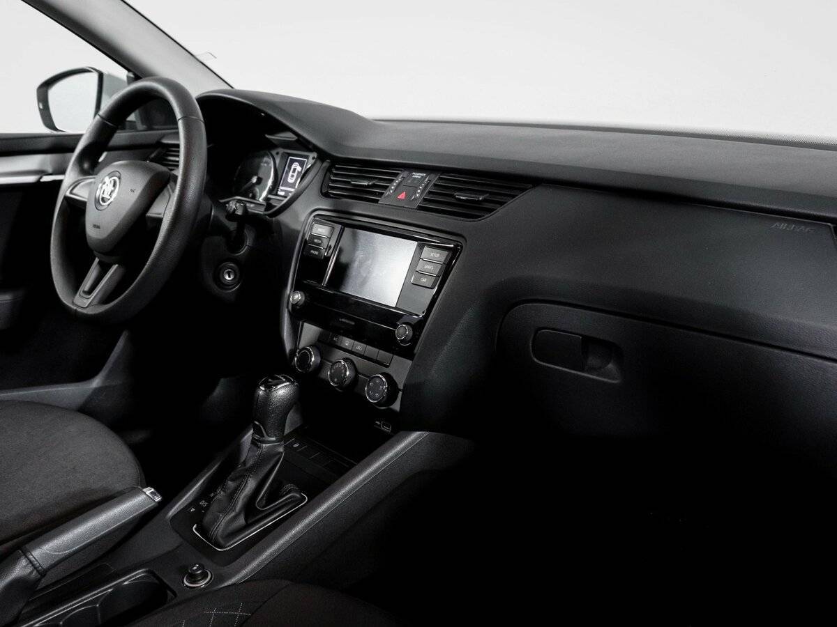 Купить Skoda Octavia с пробегом. Фото: #8