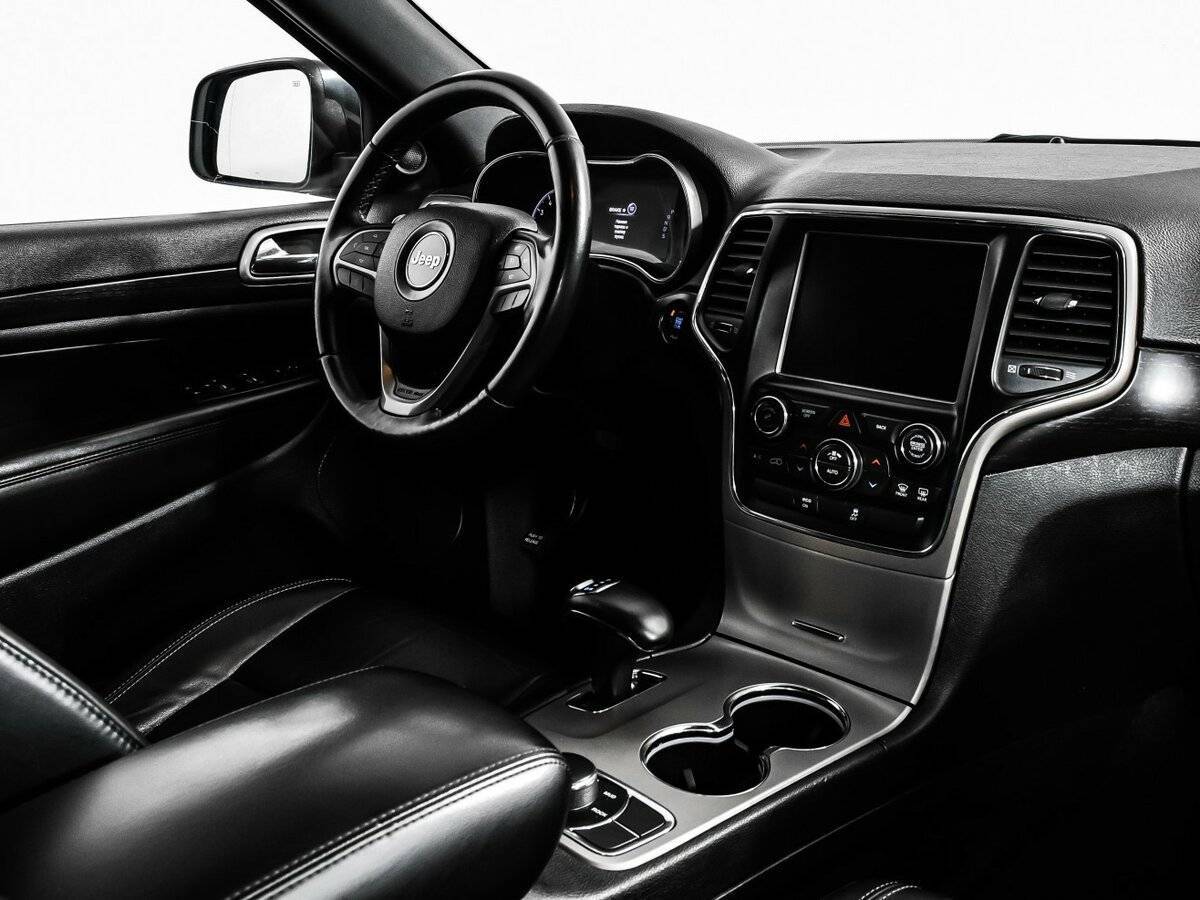 Купить Jeep Grand Cherokee с пробегом. Фото: #8