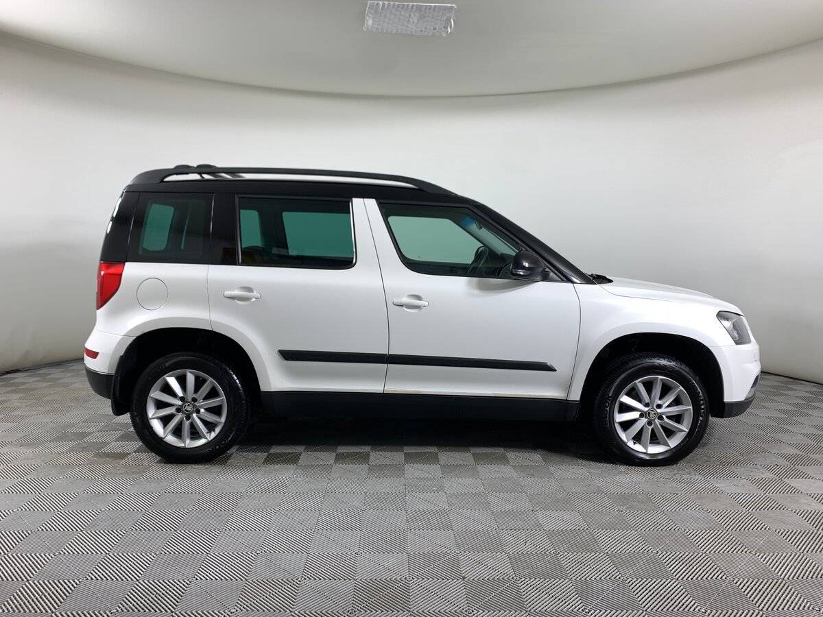 Купить Skoda Yeti с пробегом. Фото: #3