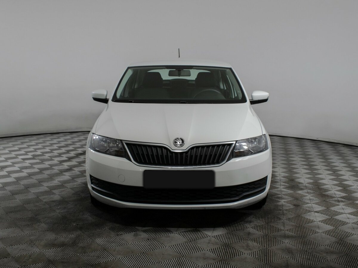 Купить Skoda Rapid с пробегом. Фото: #1