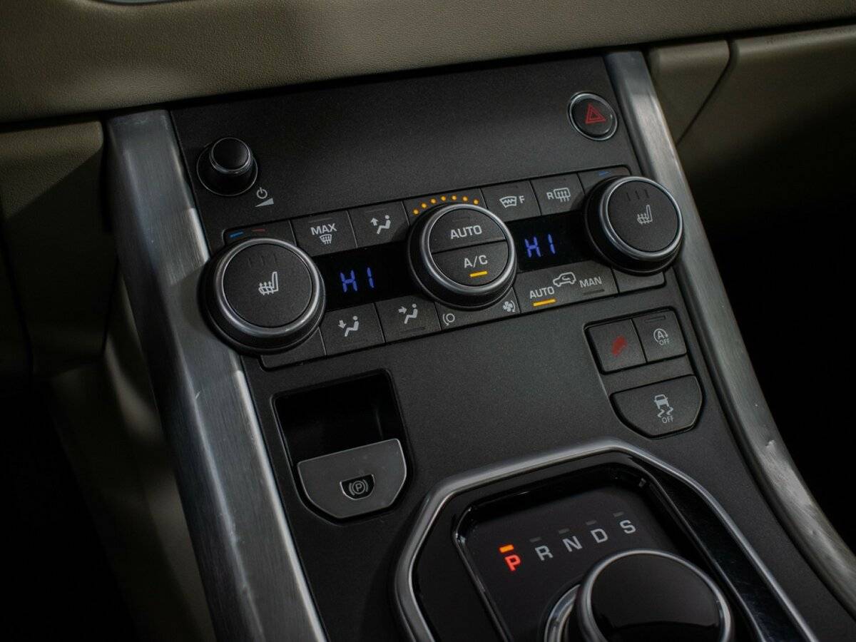 Купить Land Rover Range Rover Evoque с пробегом. Фото: #13