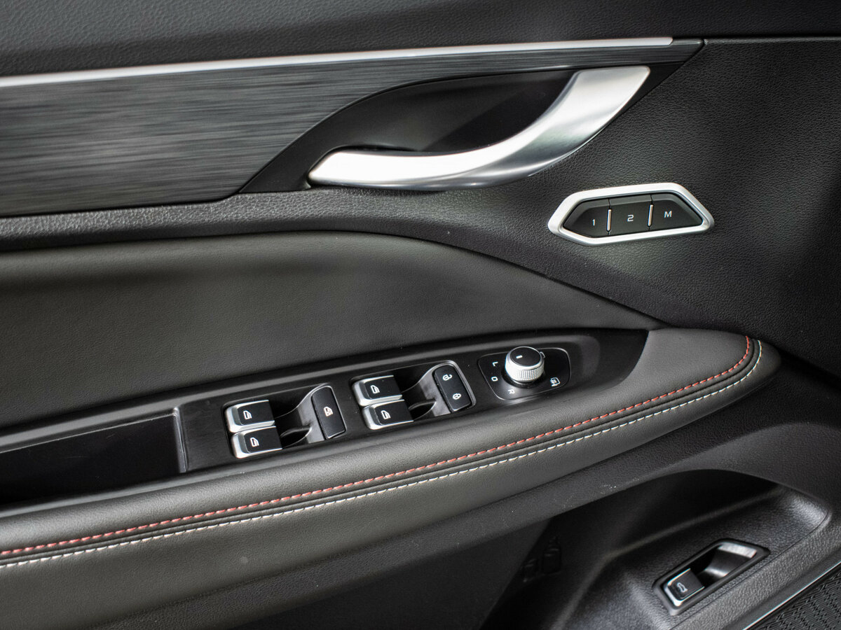 Купить Geely Tugella с пробегом. Фото: #17