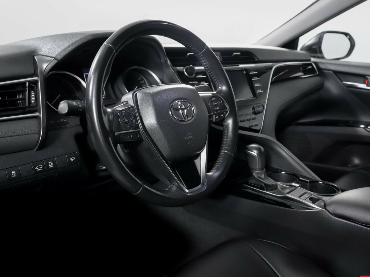 Купить Toyota Camry с пробегом. Фото: #10