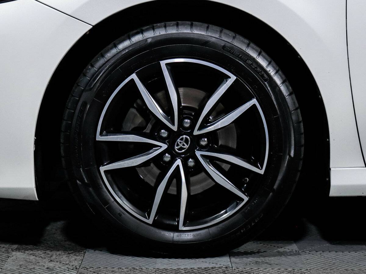 Купить Toyota Camry с пробегом. Фото: #11