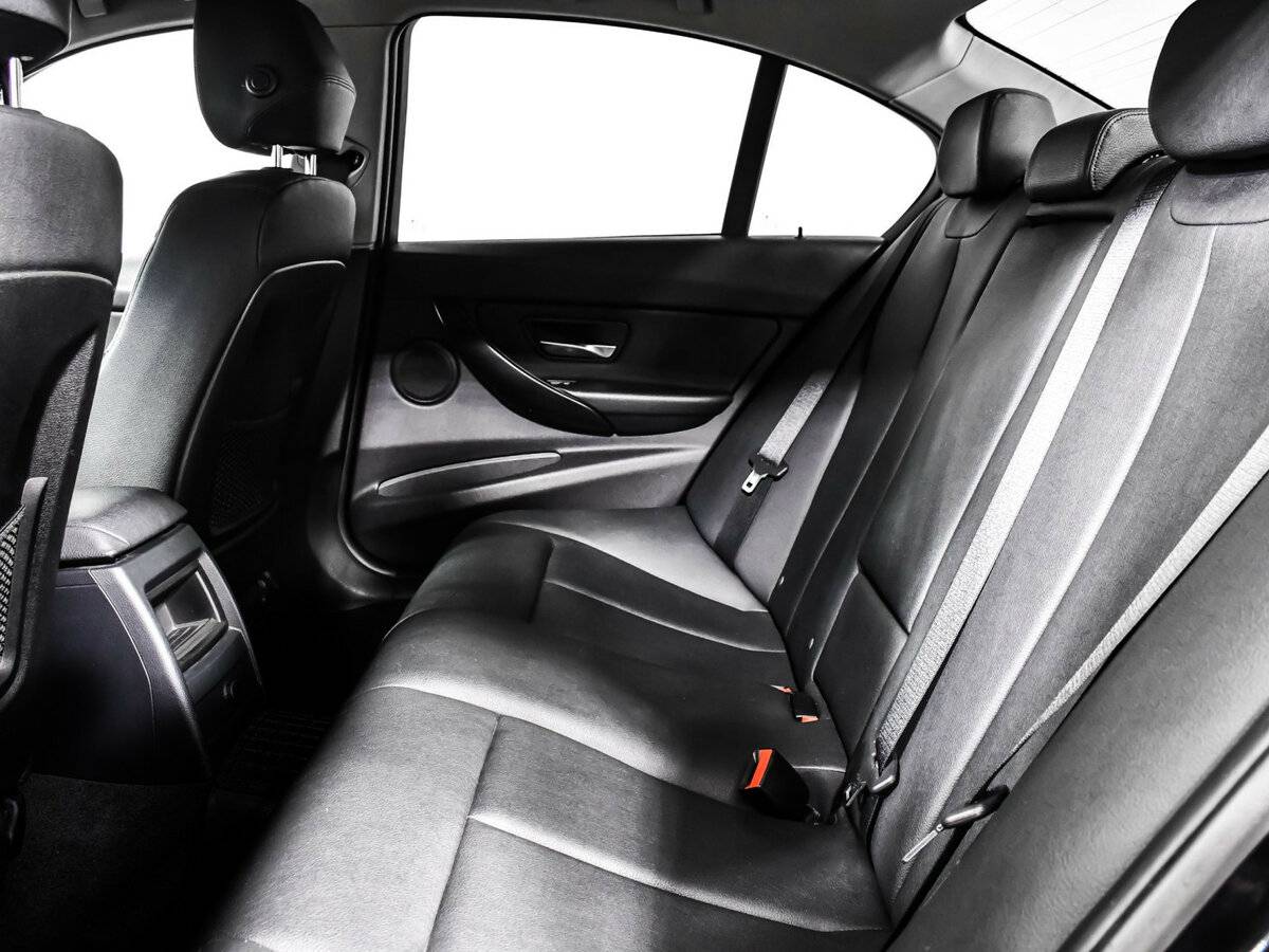 Купить BMW 3 серии с пробегом. Фото: #9