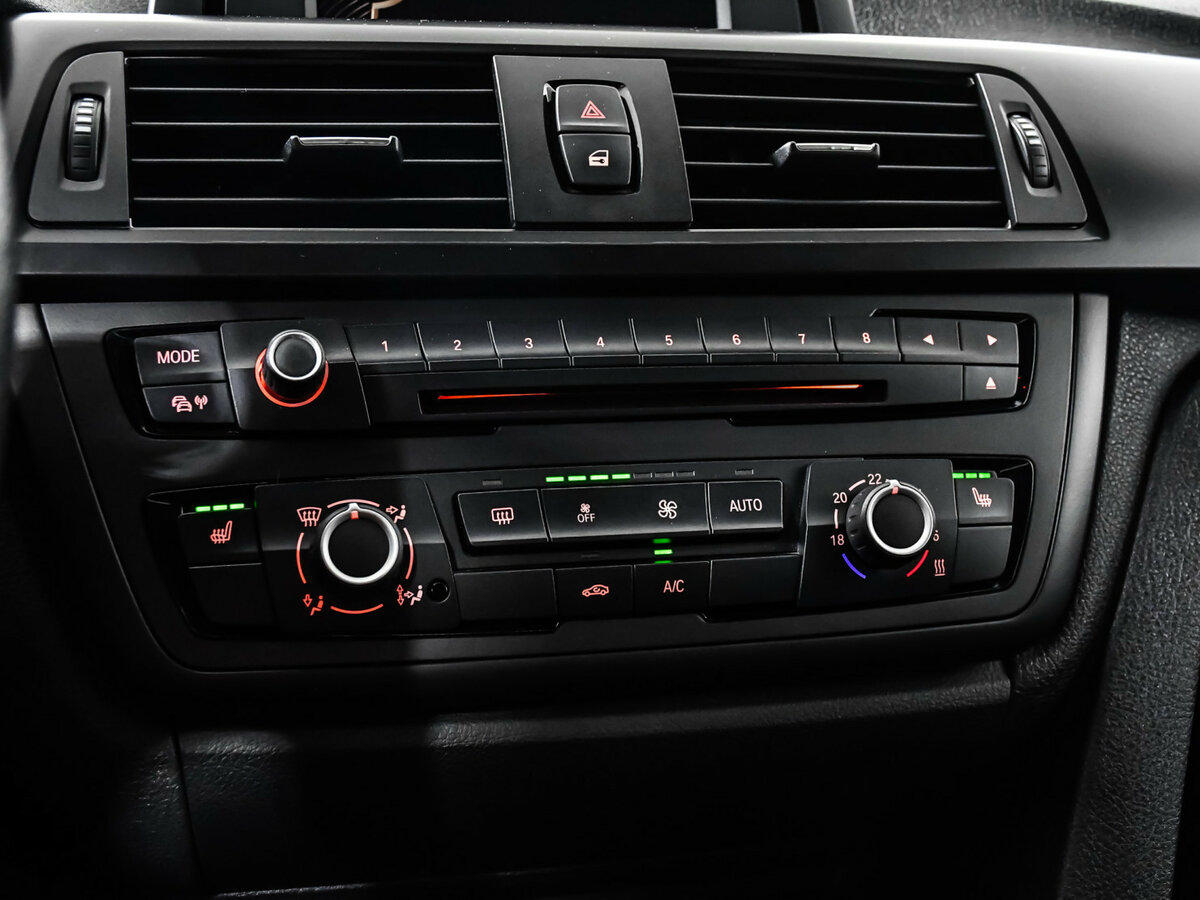 Купить BMW 3 серии с пробегом. Фото: #15