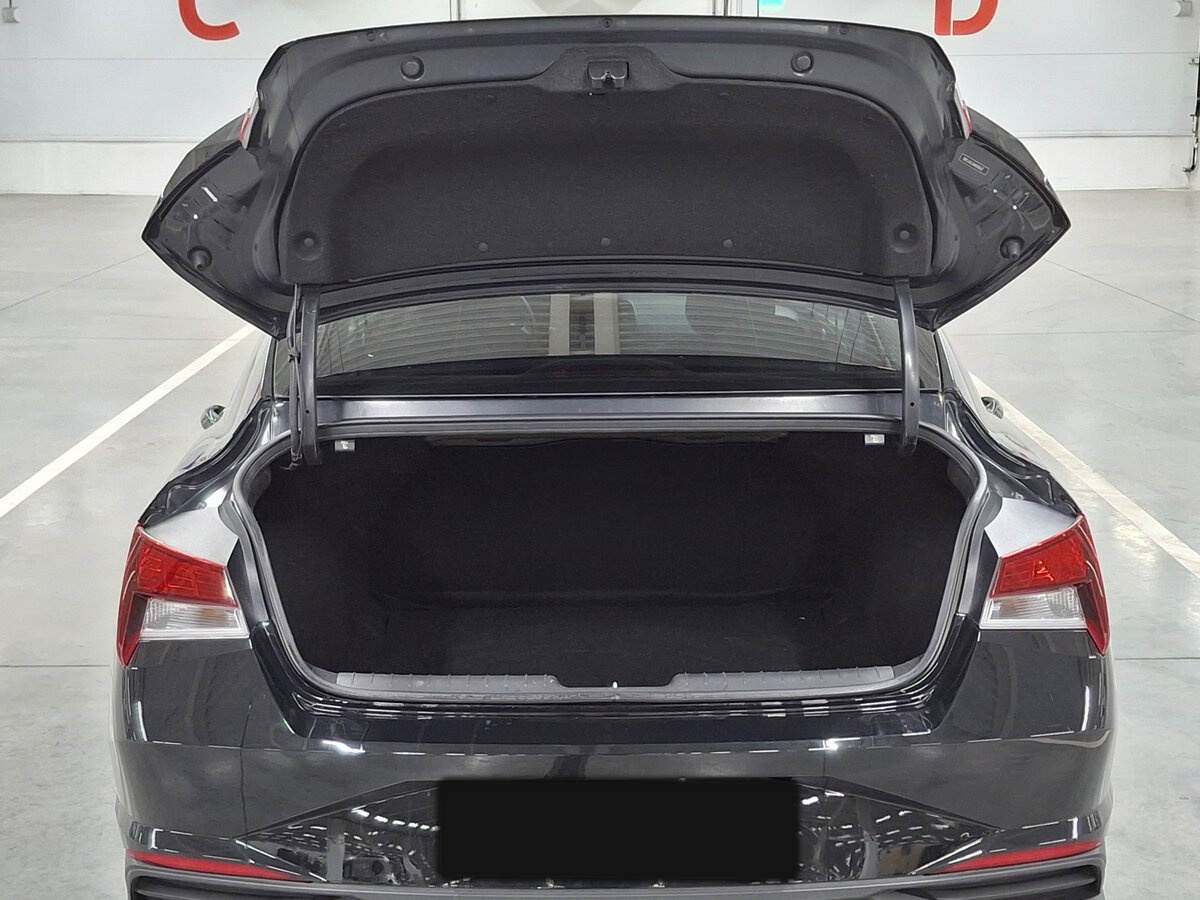 Купить Hyundai Elantra с пробегом. Фото: #9