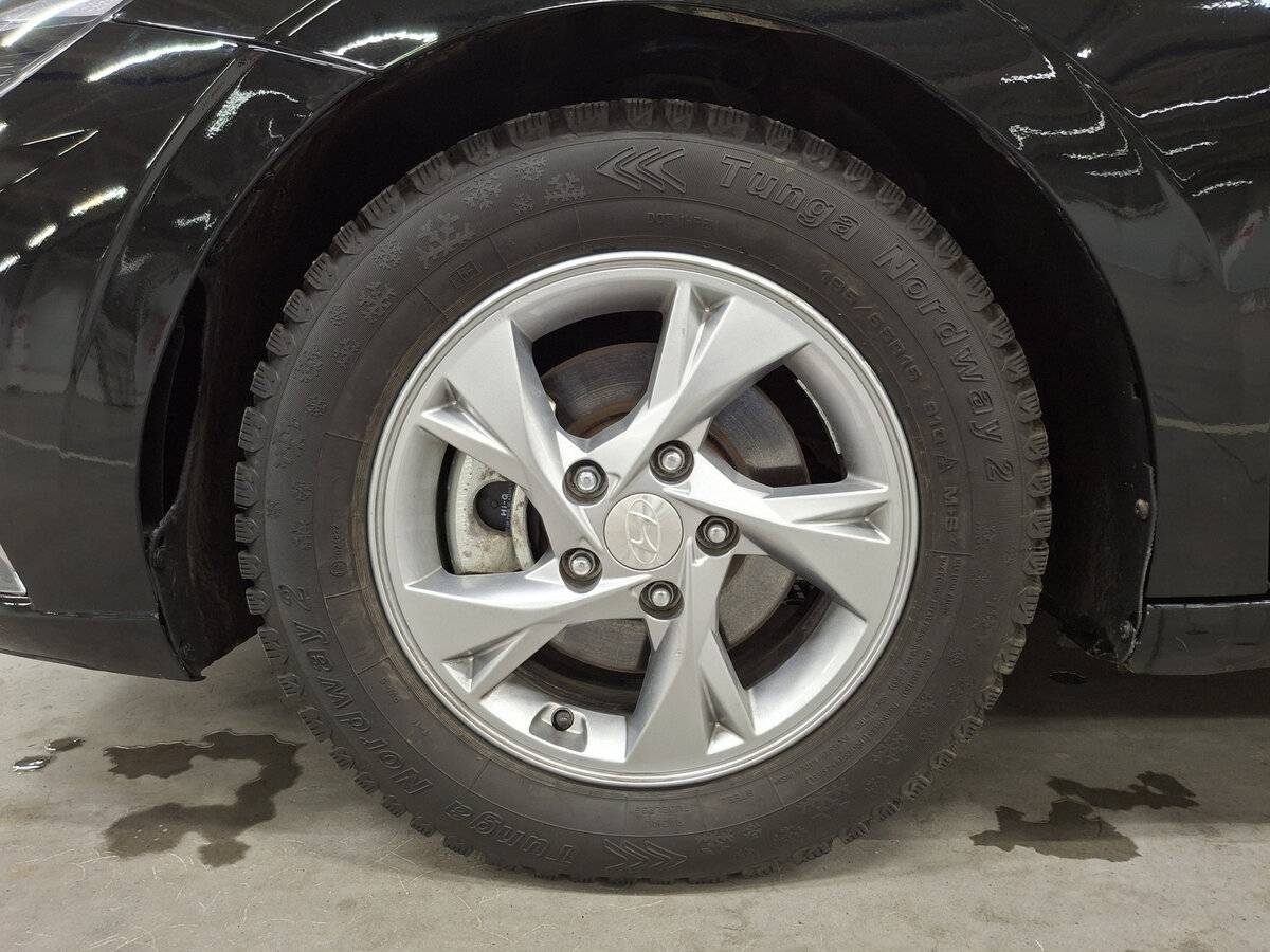 Купить Hyundai Elantra с пробегом. Фото: #16