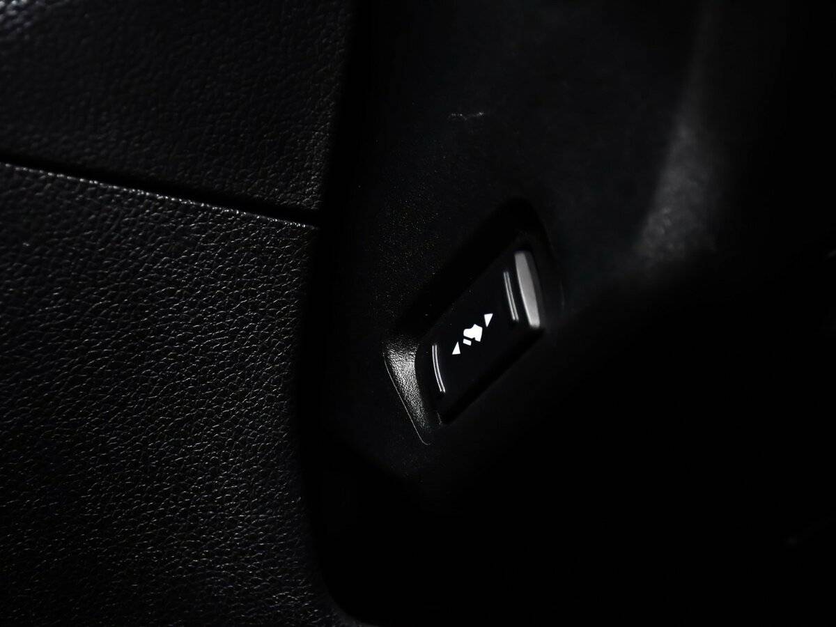 Купить Ford Explorer с пробегом. Фото: #19