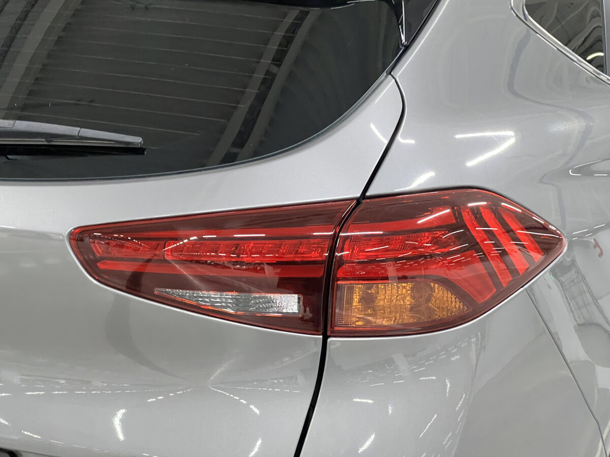 Купить Hyundai Tucson с пробегом. Фото: #8