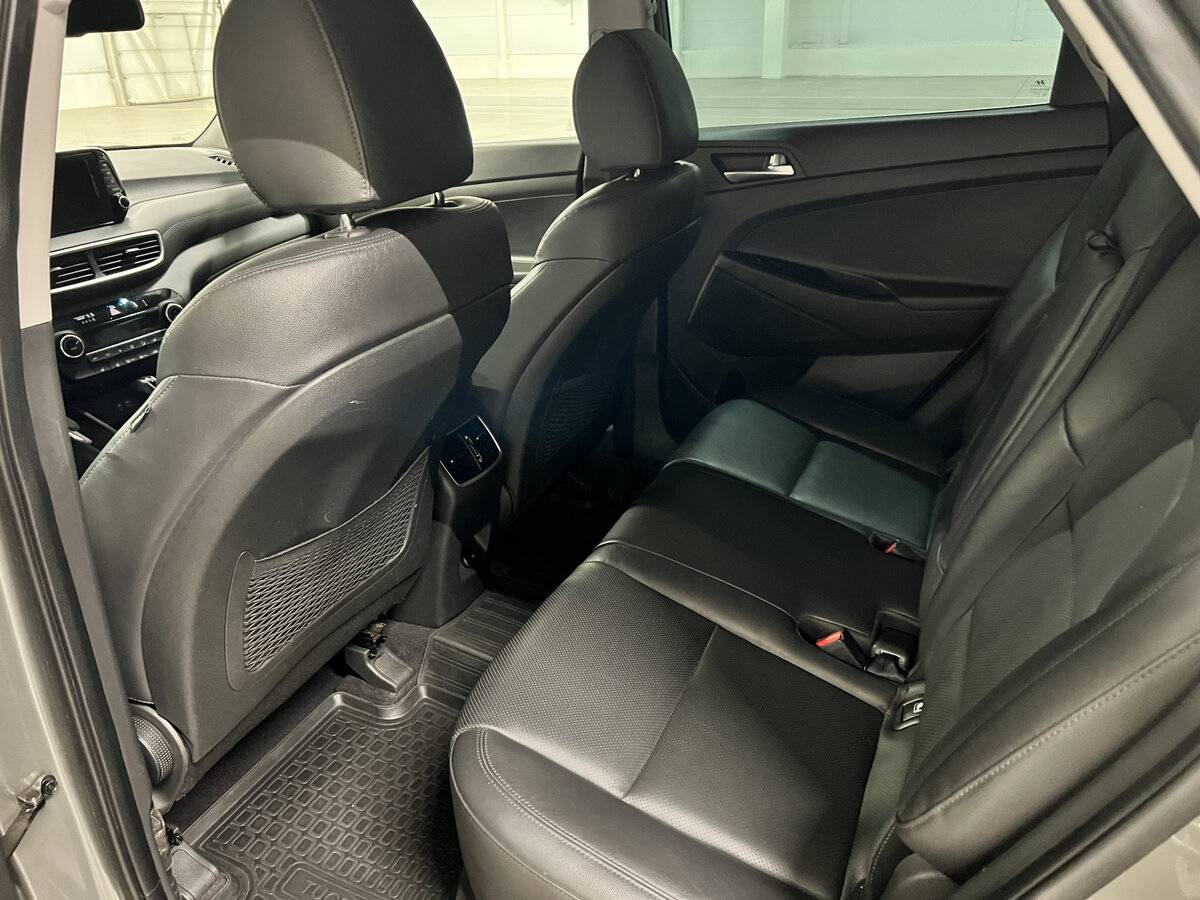 Купить Hyundai Tucson с пробегом. Фото: #11