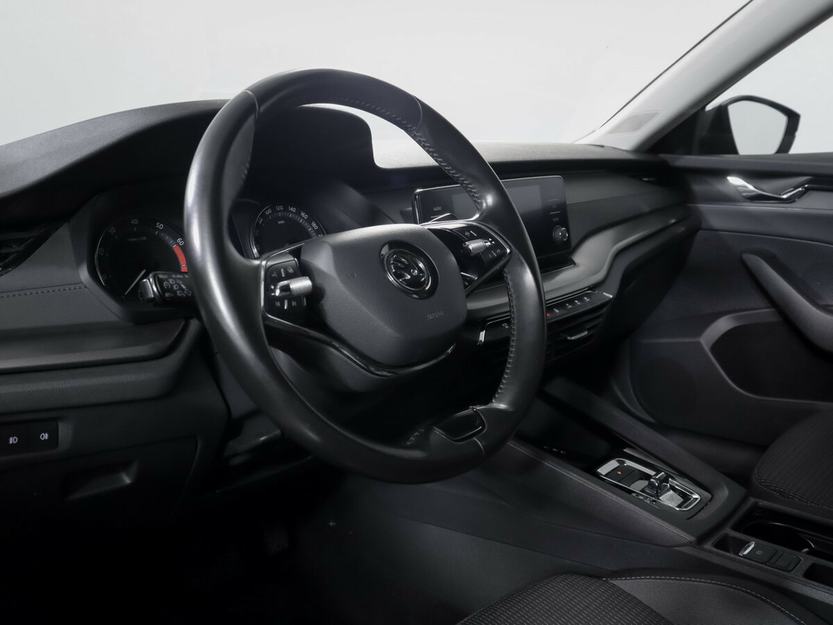 Купить Skoda Octavia с пробегом. Фото: #10