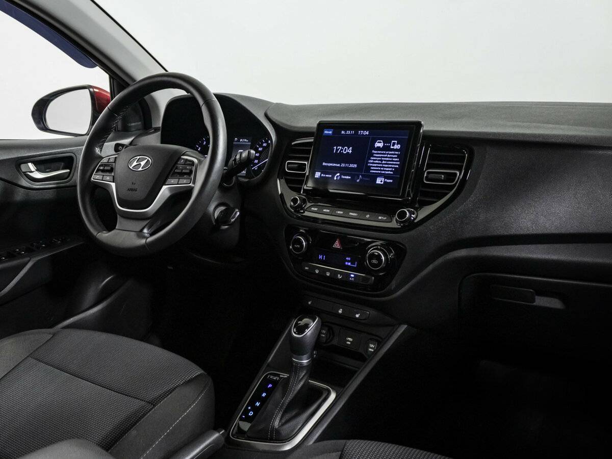 Купить Hyundai Solaris с пробегом. Фото: #8