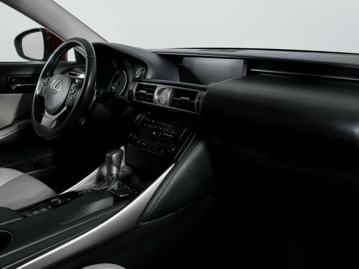 Купить Lexus IS с пробегом. Фото: #6