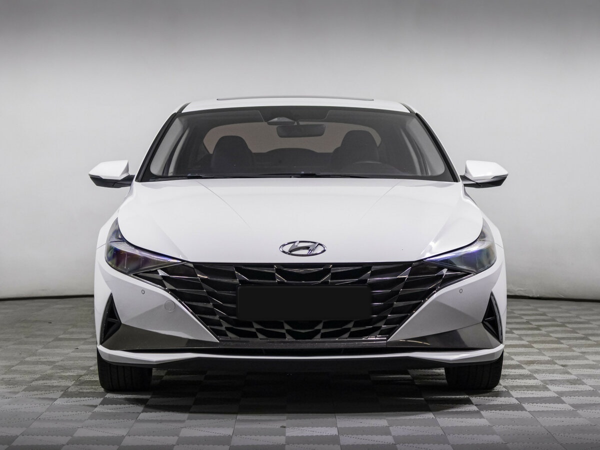 Купить Hyundai Elantra с пробегом. Фото: #1