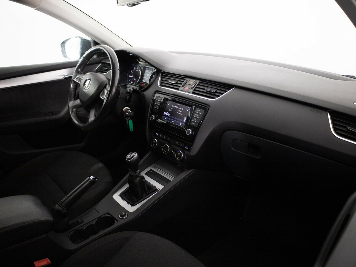 Купить Skoda Octavia с пробегом. Фото: #14