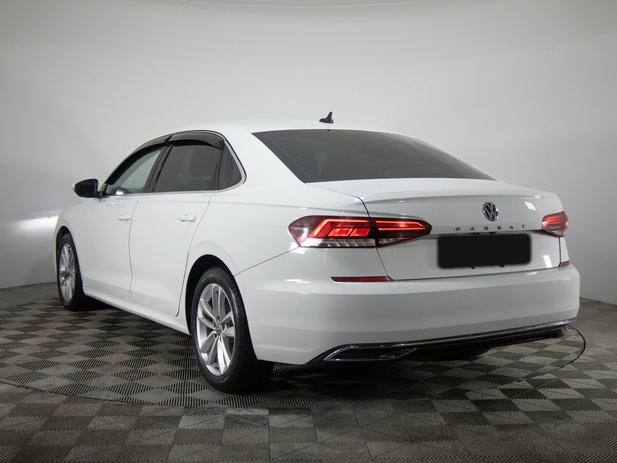 Купить Volkswagen Passat с пробегом. Фото: #5