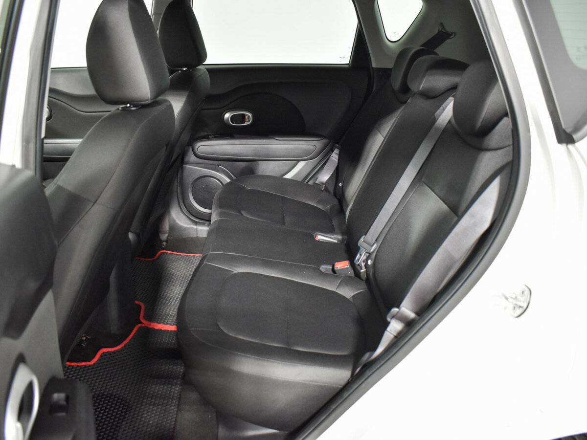Купить Kia Soul с пробегом. Фото: #10