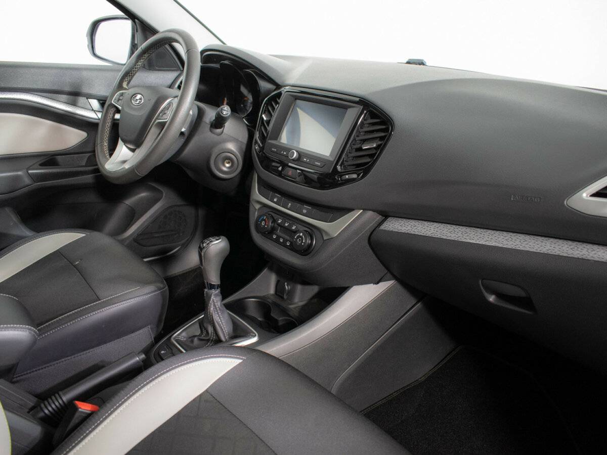 Купить Lada (ВАЗ) Vesta с пробегом. Фото: #8