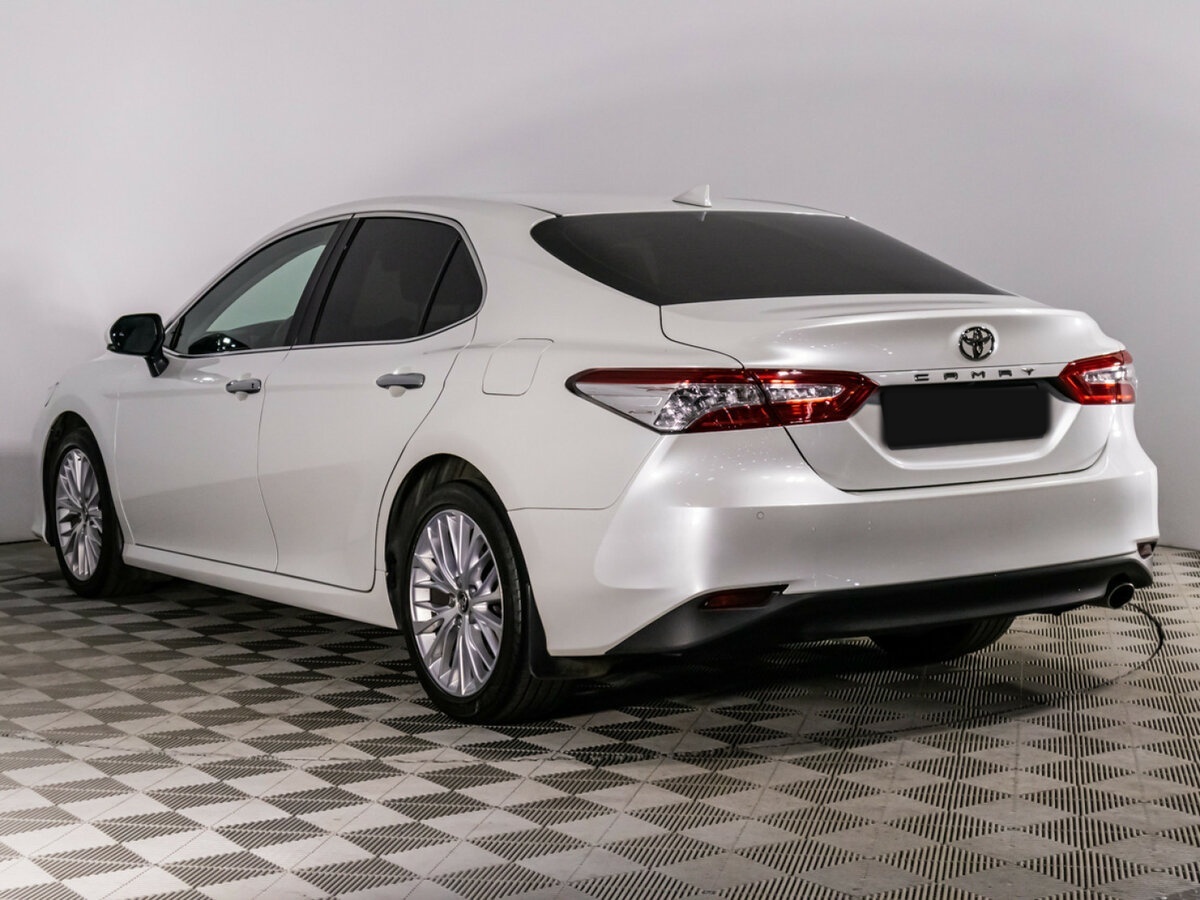 Купить Toyota Camry с пробегом. Фото: #6