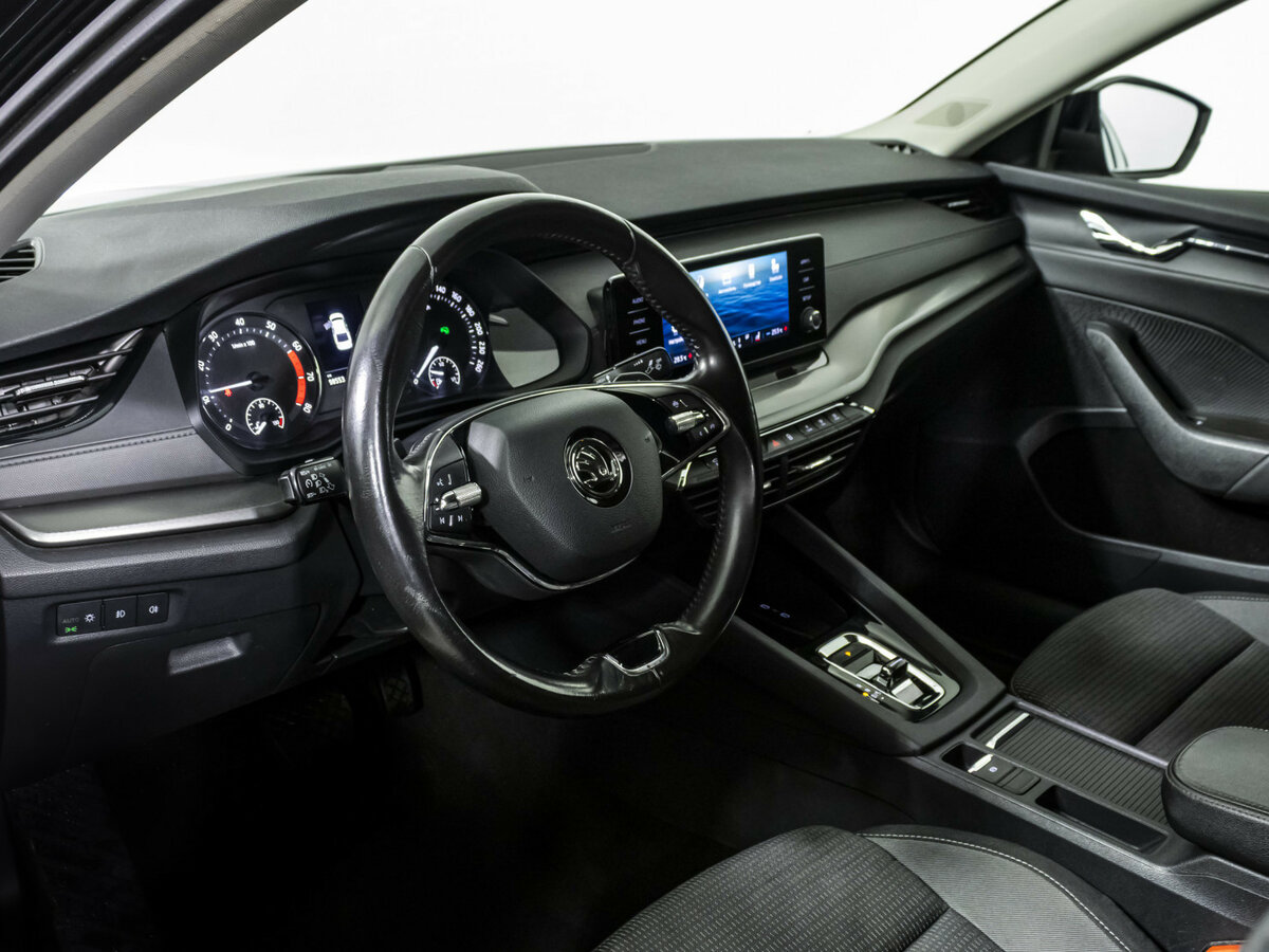 Купить Skoda Octavia с пробегом. Фото: #7