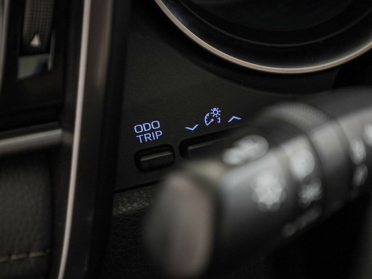 Купить Toyota Camry с пробегом. Фото: #24