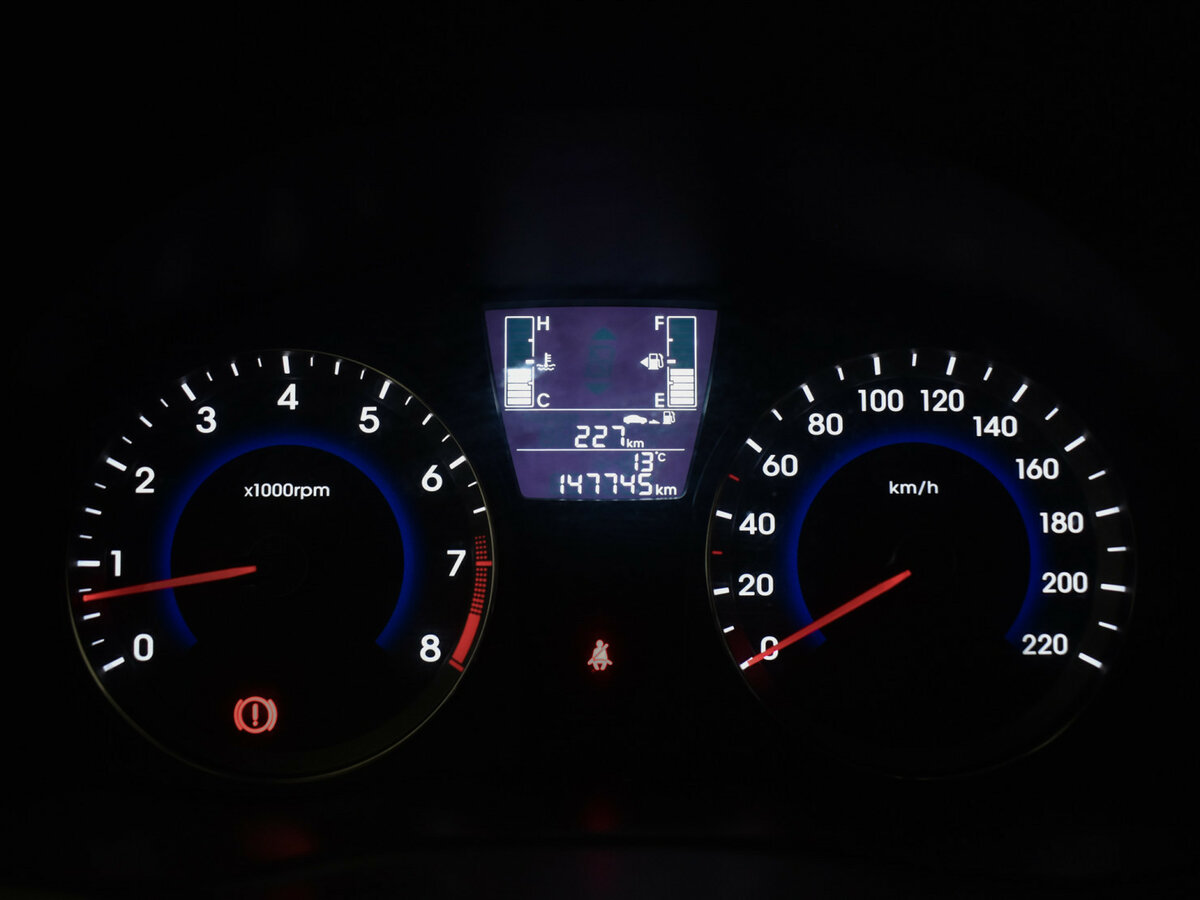 Купить Hyundai Solaris с пробегом. Фото: #19