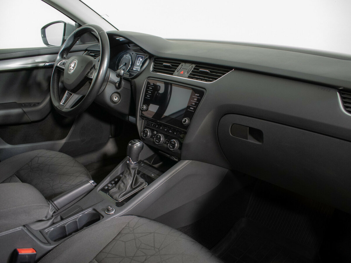 Купить Skoda Octavia с пробегом. Фото: #8
