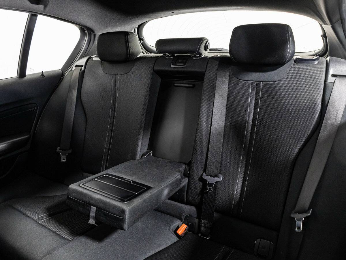 Купить BMW 1 серии с пробегом. Фото: #21