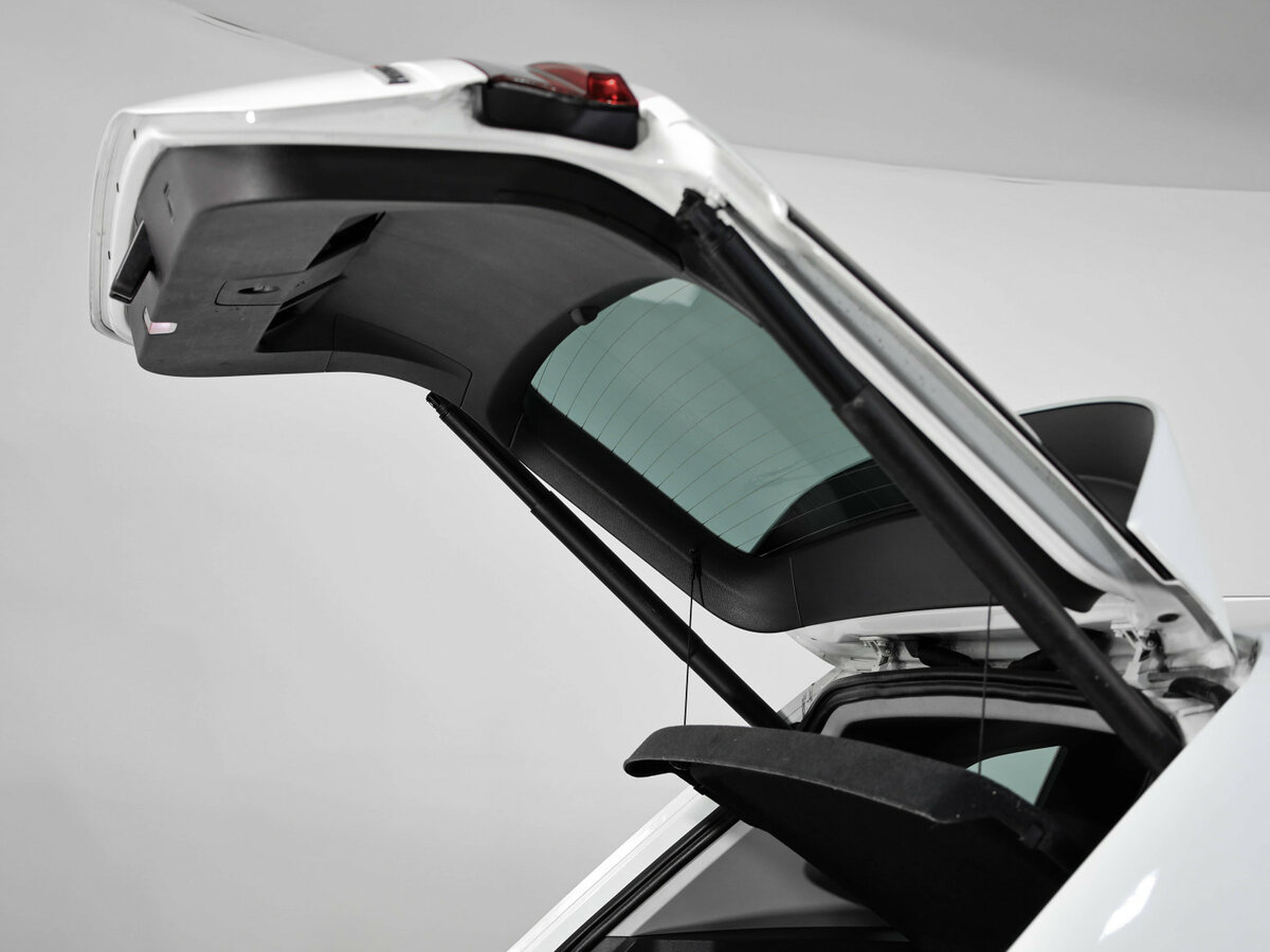 Купить Volkswagen Tiguan с пробегом. Фото: #33