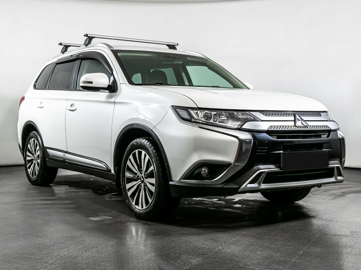 Купить Mitsubishi Outlander с пробегом. Фото: #2