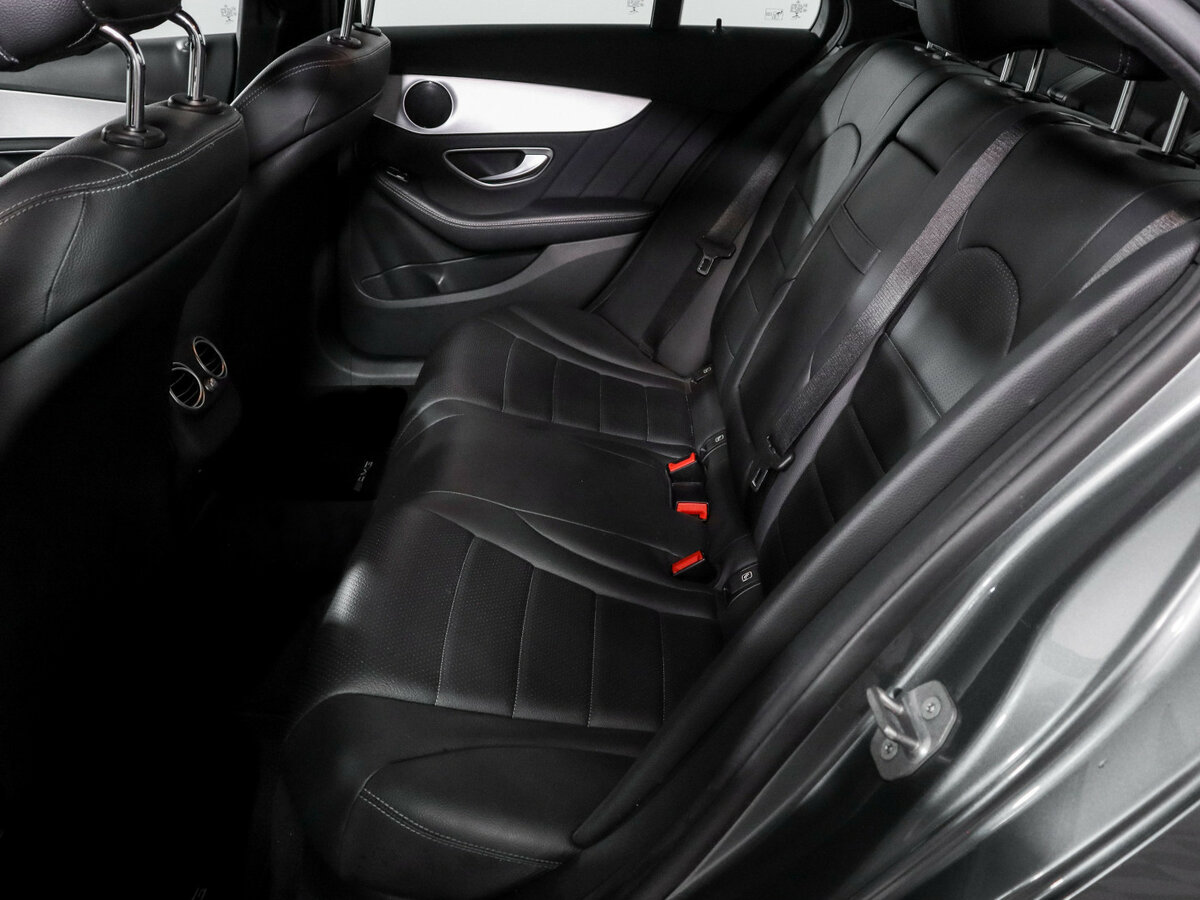 Купить Mercedes-Benz C-Класс с пробегом. Фото: #9