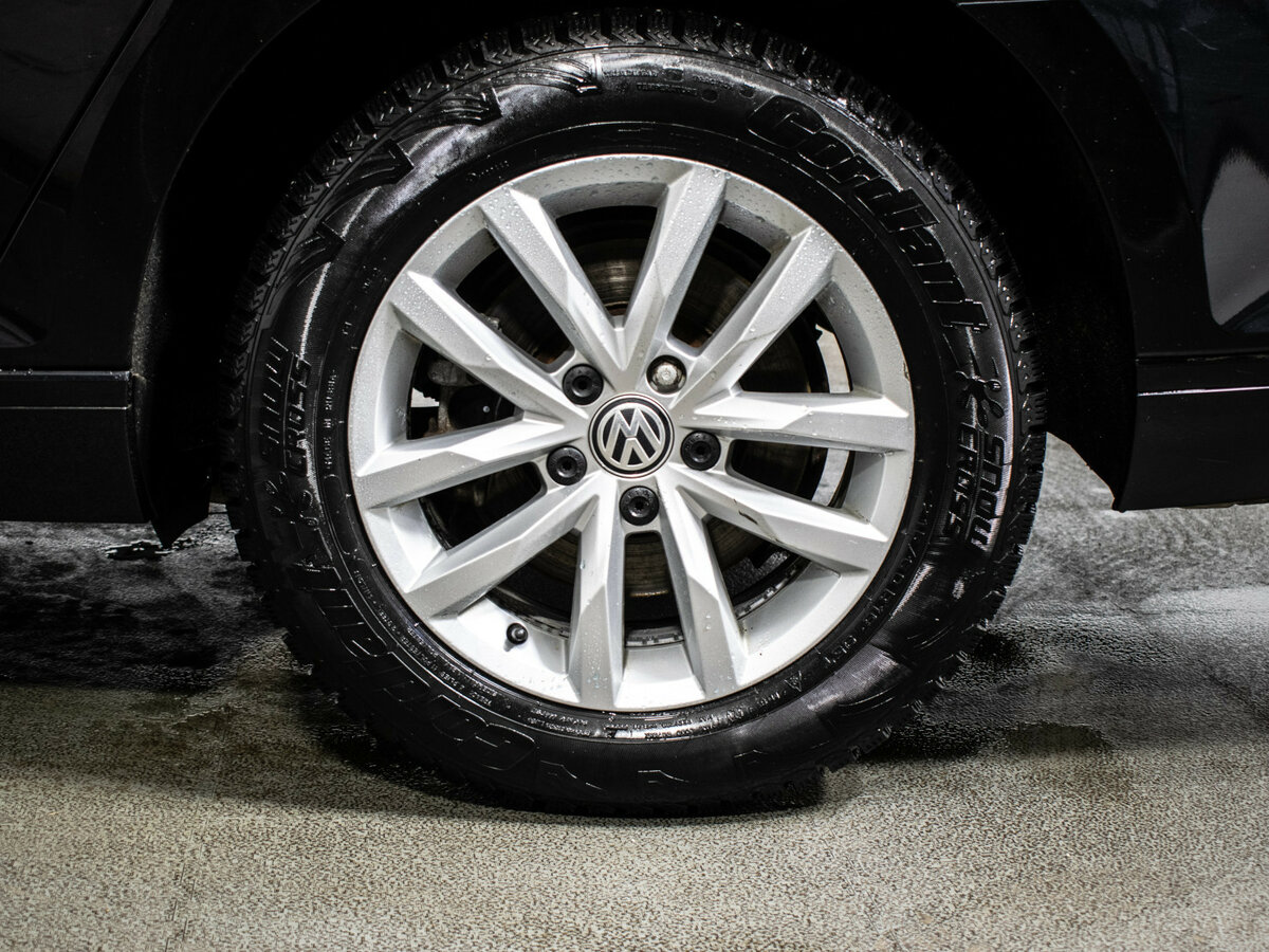 Купить Volkswagen Passat с пробегом. Фото: #17