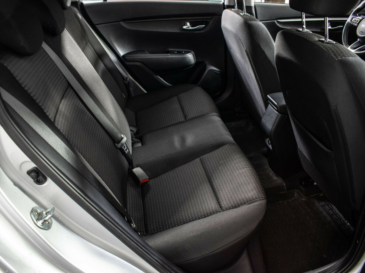 Купить Kia Rio с пробегом. Фото: #8